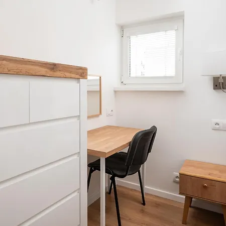 Apartment Krasinski Garden Comfort By Bookinghost *