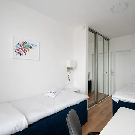 Krasinski Garden Comfort By Bookinghost Appartement *