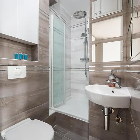 Appartement Krasinski Garden Comfort By Bookinghost Warschau