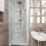 Apartman Krasinski Garden Comfort By Bookinghost *