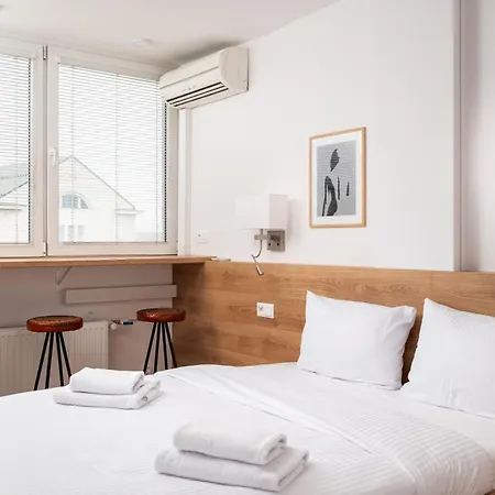 Krasinski Garden Comfort By Bookinghost